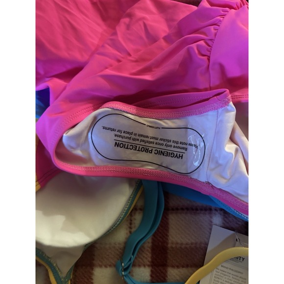 B2Prity Small Swimsuit Womens New - Picture 5 of 5